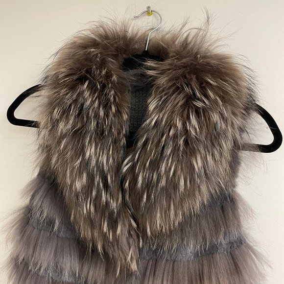 Racoon & Rabbit Fur Vest - Picture 4 of 7